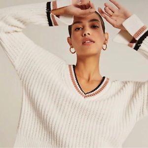 Abercrombie white v neck sweater
